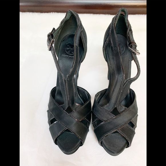 Tory Burch Strap Block Heels Size: 9 - Picture 4 of 11